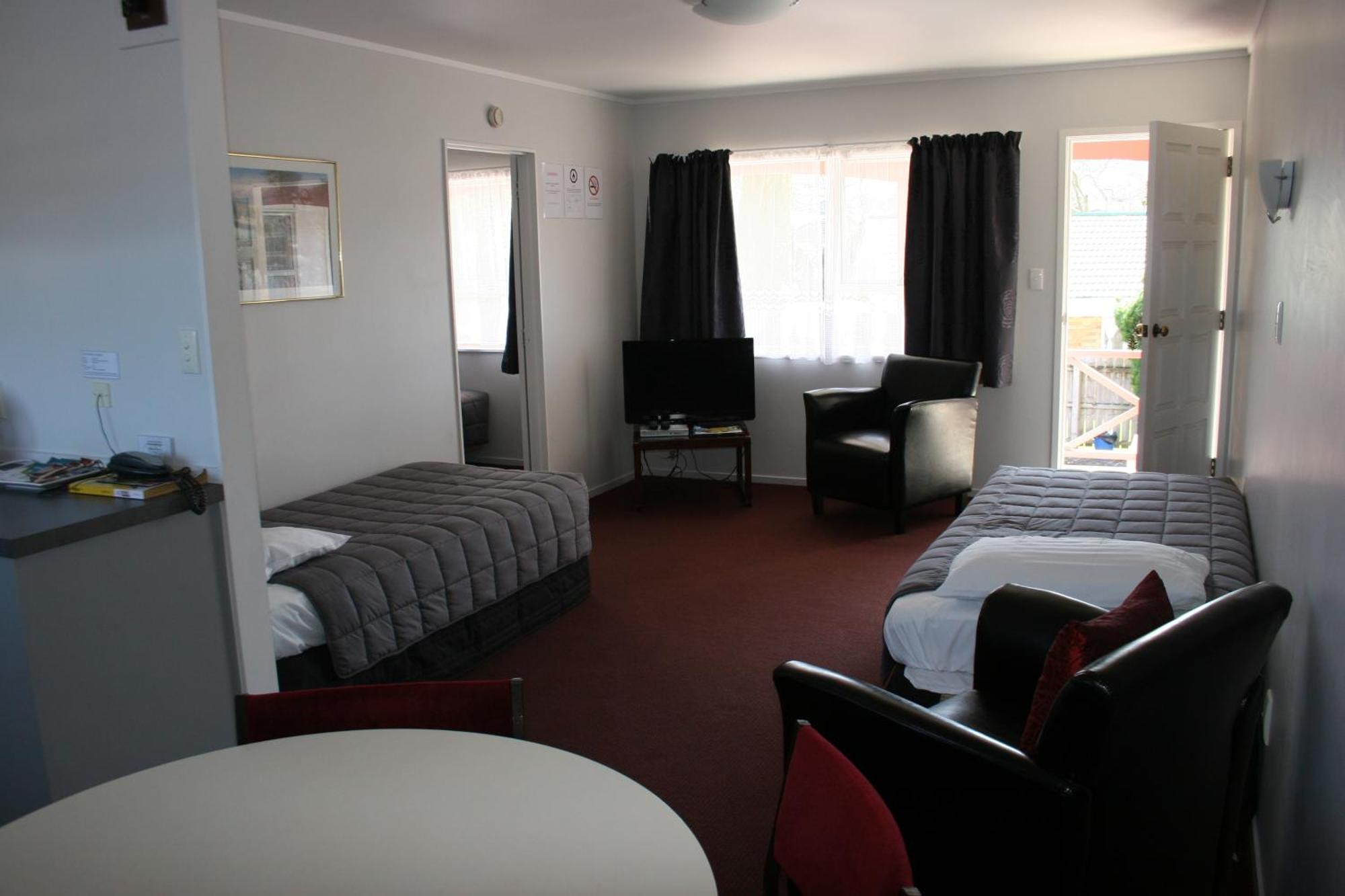 Burgundy Rose Motel Whangarei Kültér fotó
